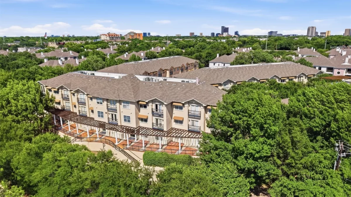 2BR Condo for Sale in Dallas, TX