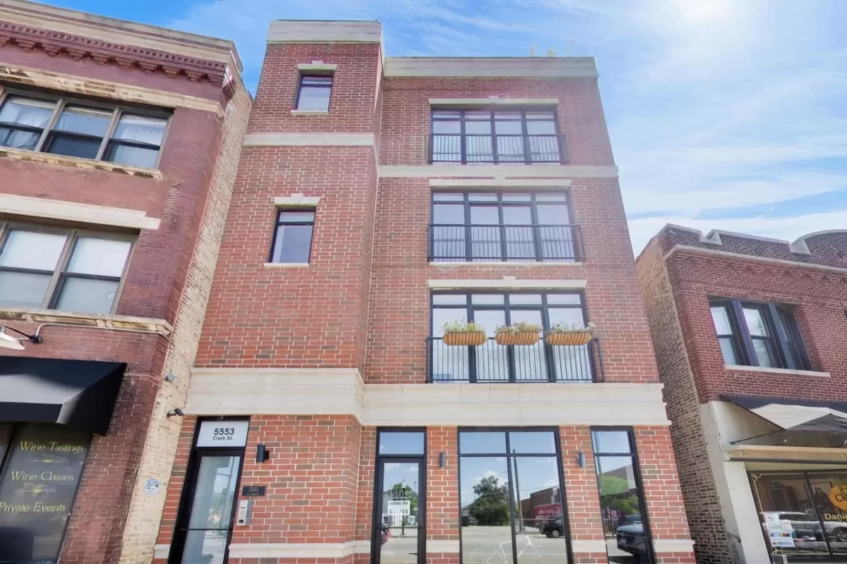 3BR Condo for Sale in Chicago, IL