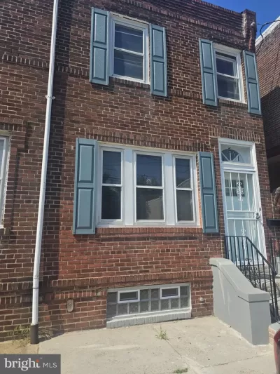 4BR Townhouse for Sale in Camden, NJ