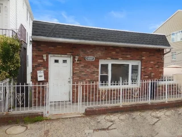 3BR House for Sale in North Bergen, NJ
