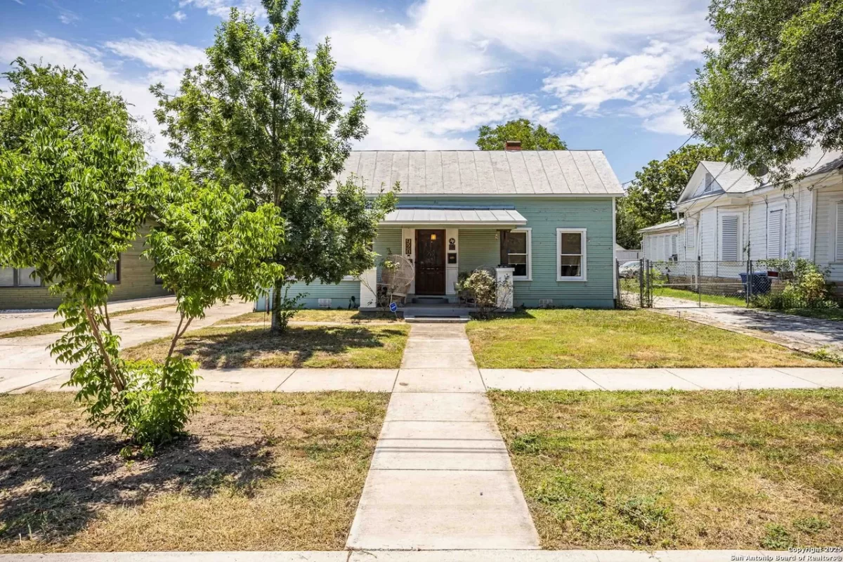 3BR House for Sale in San Antonio, TX