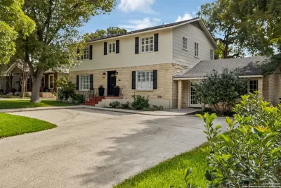 3BR House for Sale in Terrell Hills, TX