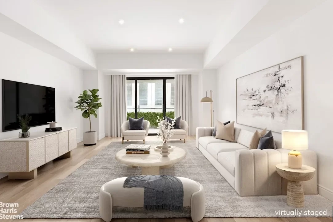 3BR Multi-Family for Sale in Manhattan, NY