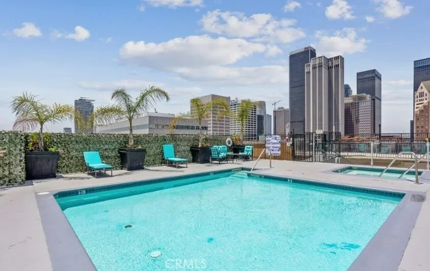 1BR Condo for Sale in Los Angeles, CA