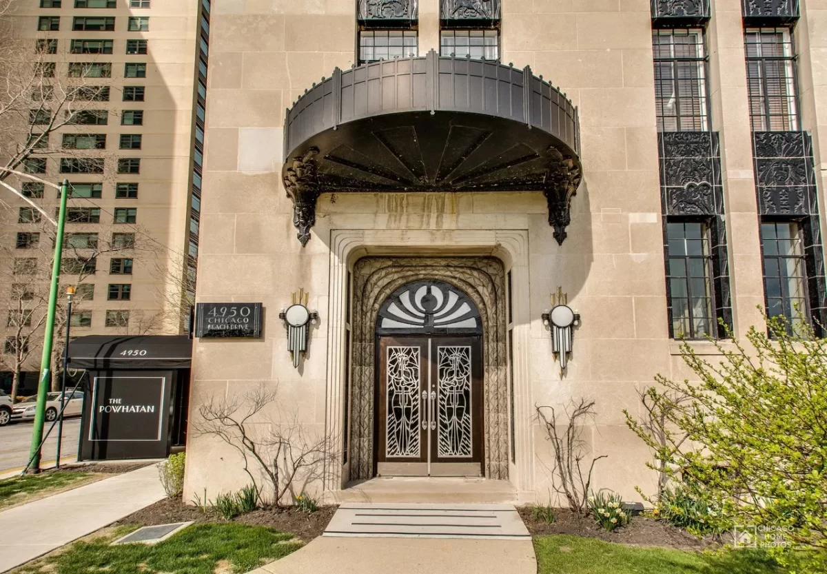4BR House for Sale in Chicago, IL