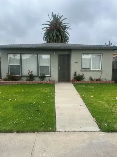 8BR Multi-Family for Sale in Inglewood, CA