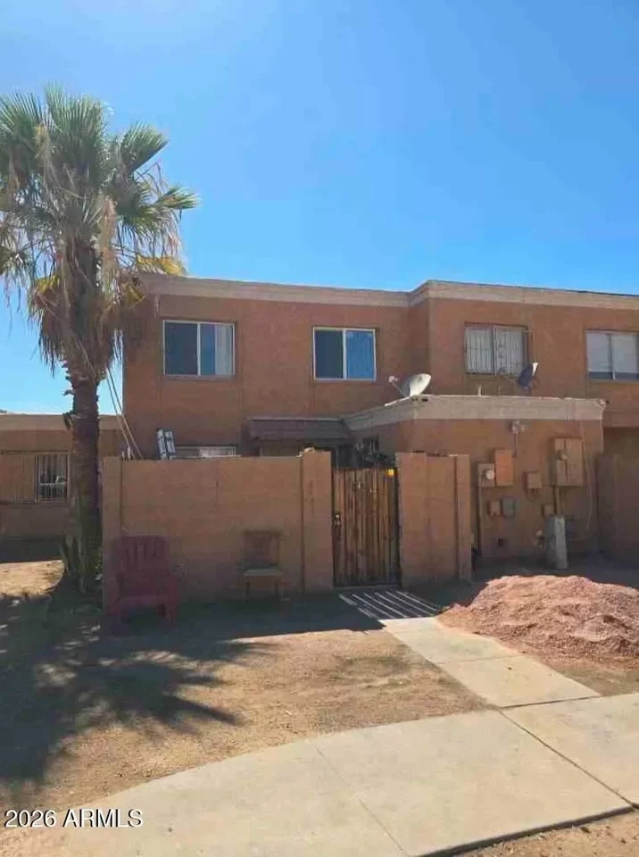 2BR Townhouse for Sale in Phoenix, AZ