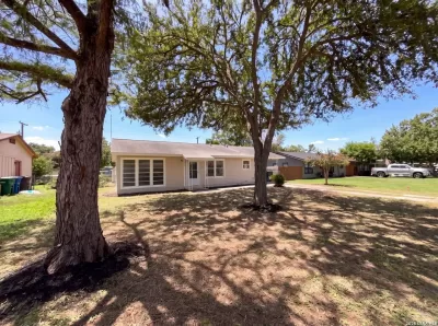 3BR House for Sale in San Antonio, TX