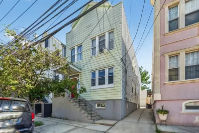 6BR Multi-Family for Sale in North Bergen, NJ