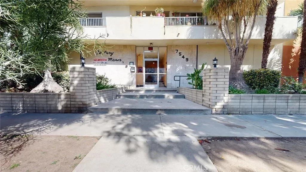 1BR House for Rent in West Hollywood, CA