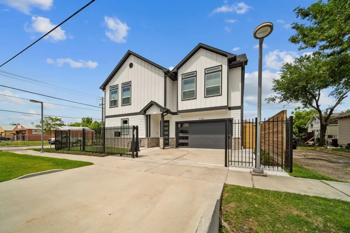 3BR House for Sale in Houston, TX