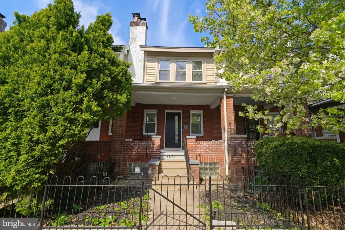 3BR Townhouse for Sale in Philadelphia, PA