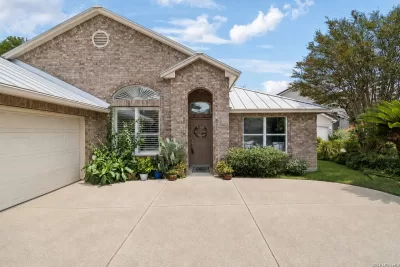 4BR House for Sale in San Antonio, TX