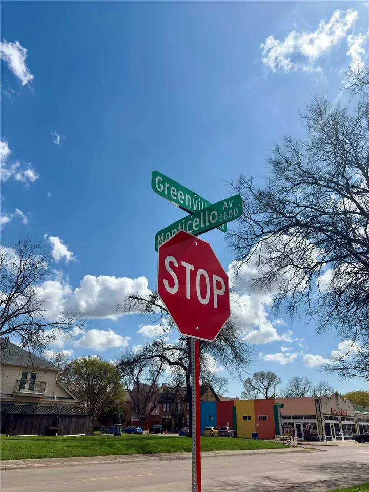 2BR House for Sale in Dallas, TX