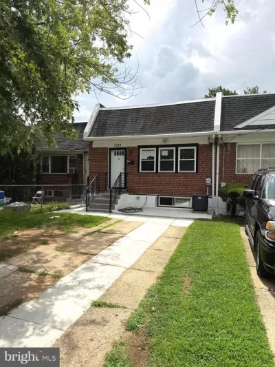 3BR Townhouse for Sale in Camden, NJ