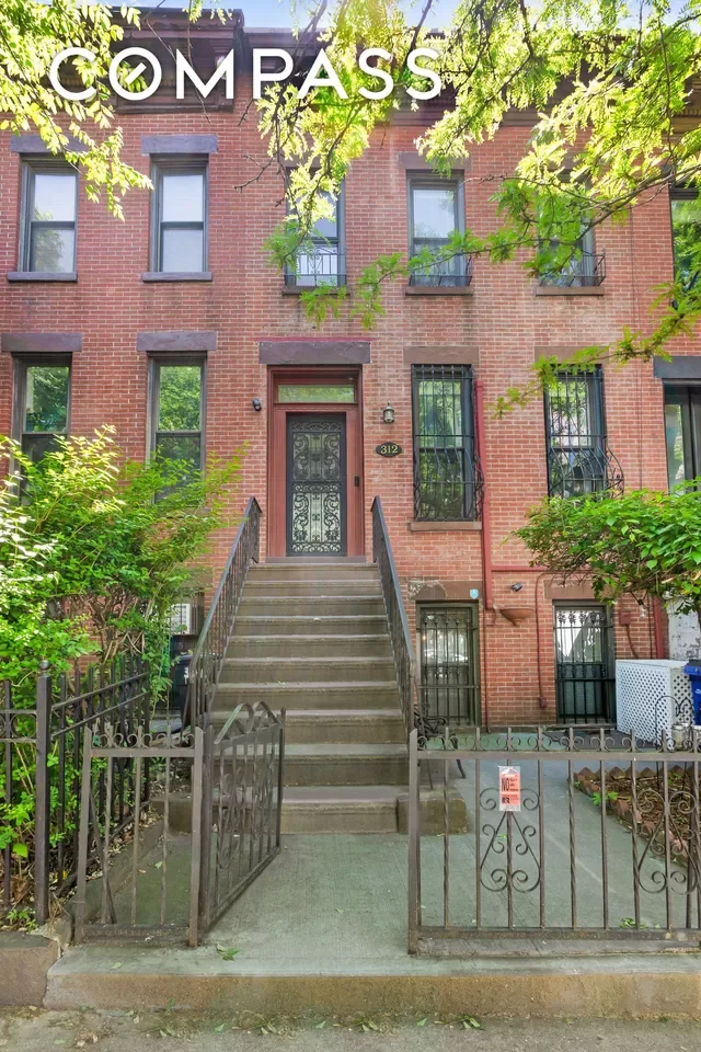 2BR Multi-Family for Rent in Brooklyn, NY