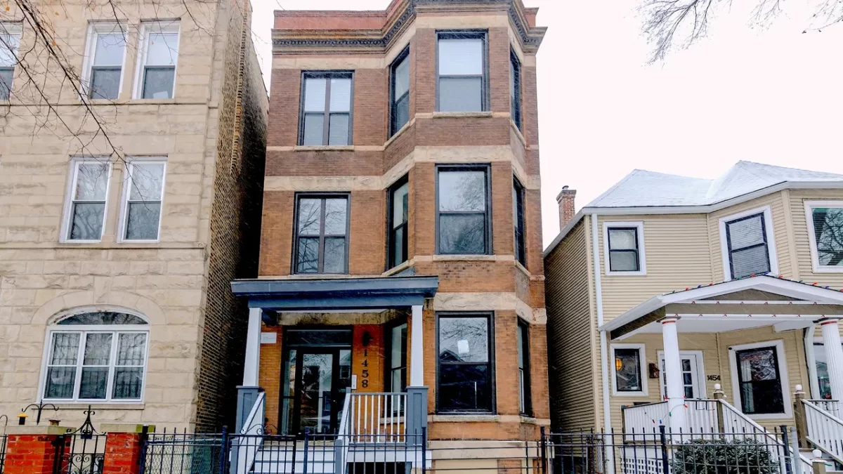 2BR Apartment for Rent in Chicago, IL