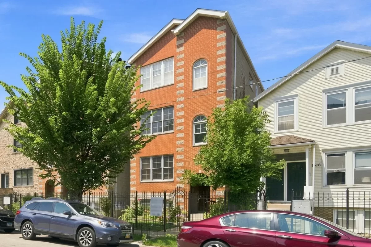 3BR Condo for Sale in Chicago, IL