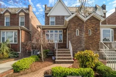3BR House for Sale in Brooklyn, NY