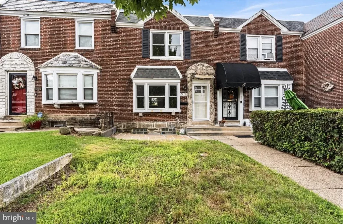 3BR Townhouse for Sale in Philadelphia, PA