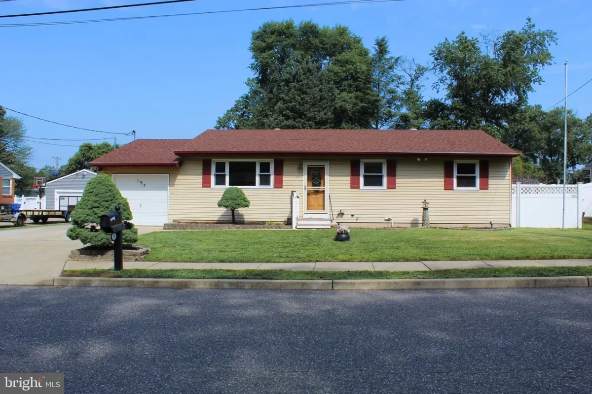 4BR House for Sale in West Deptford, NJ