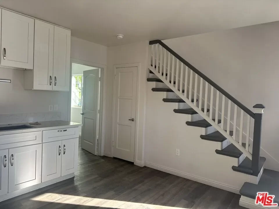 4BR Townhouse for Rent in Los Angeles, CA