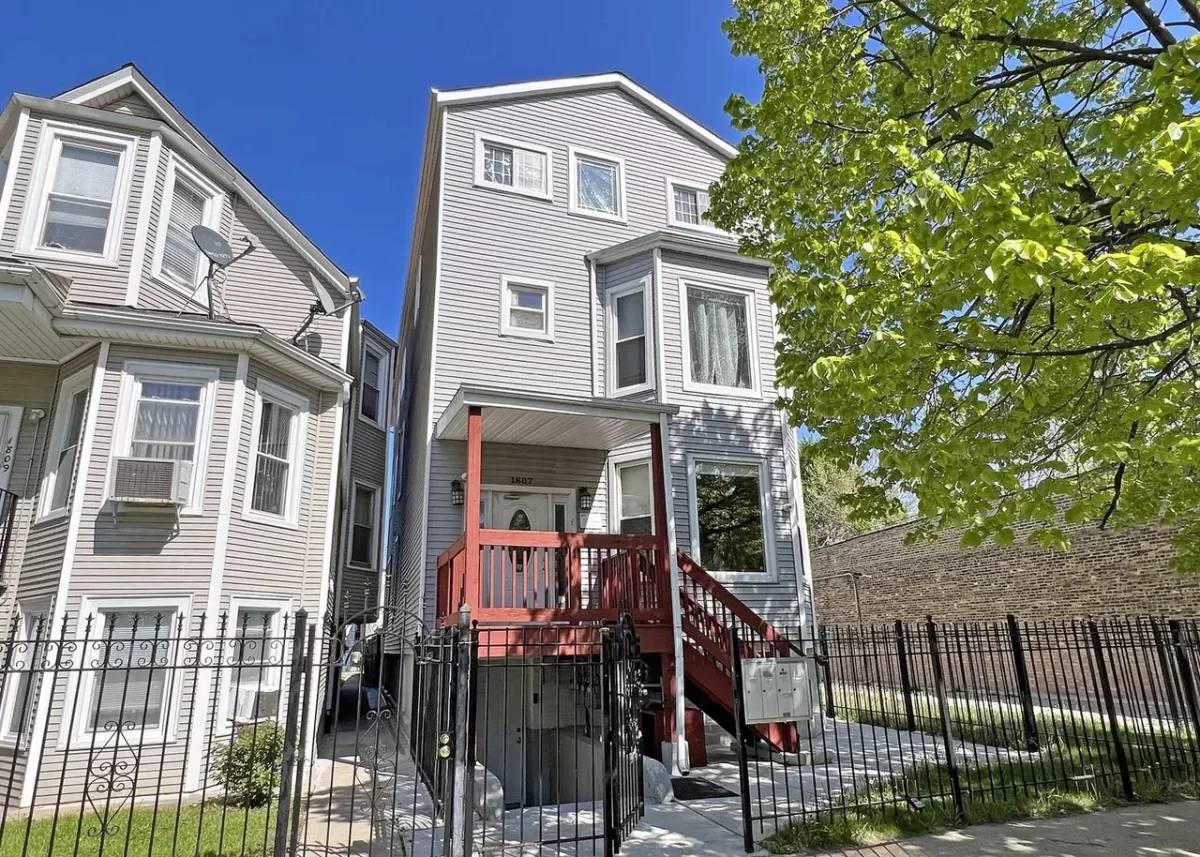 2BR House for Rent in Chicago, IL