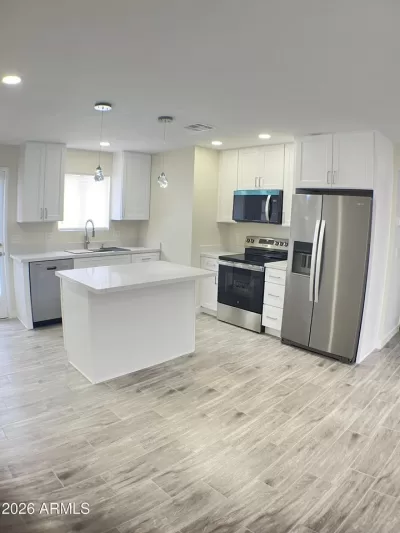 2BR Townhouse for Sale in Phoenix, AZ