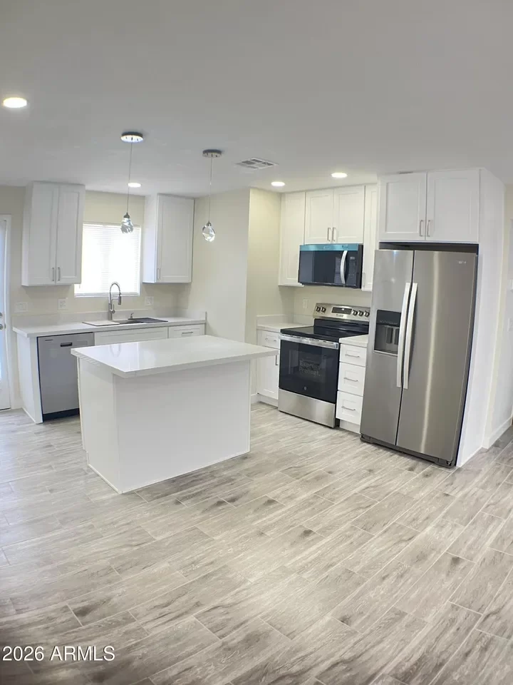 2BR Townhouse for Sale in Phoenix, AZ