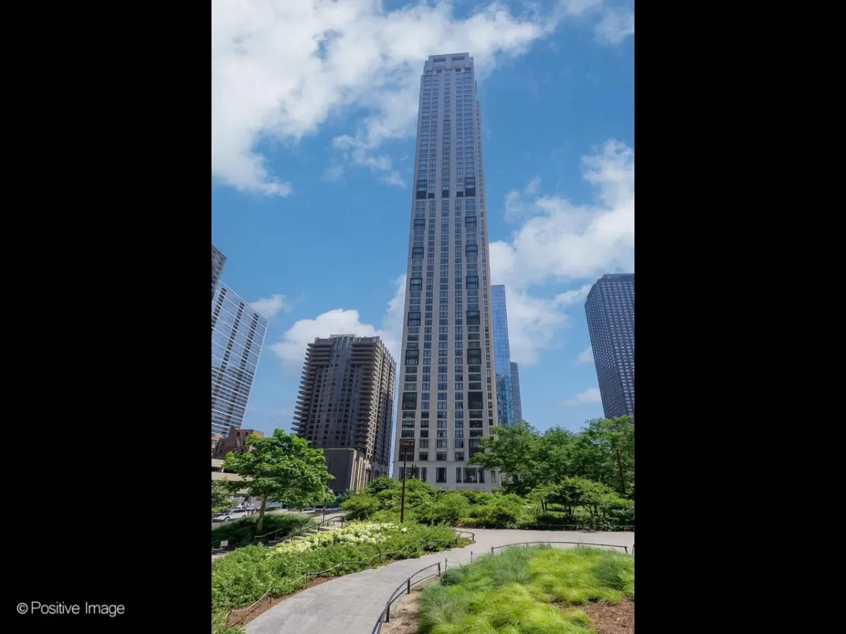 3BR Condo for Rent in Chicago, IL