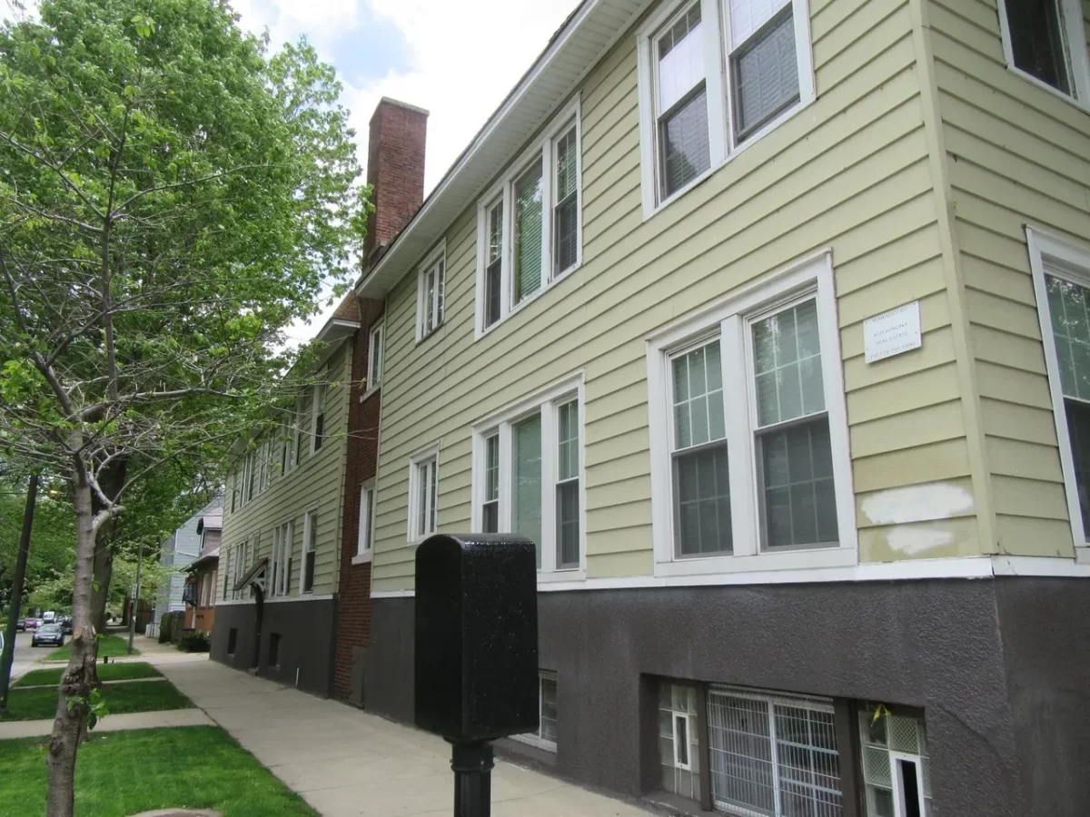 2BR House for Rent in Chicago, IL