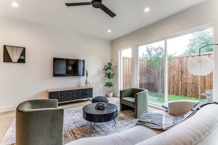 3BR House for Rent in Dallas, TX