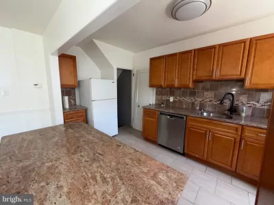 4BR Townhouse for Sale in Philadelphia, PA