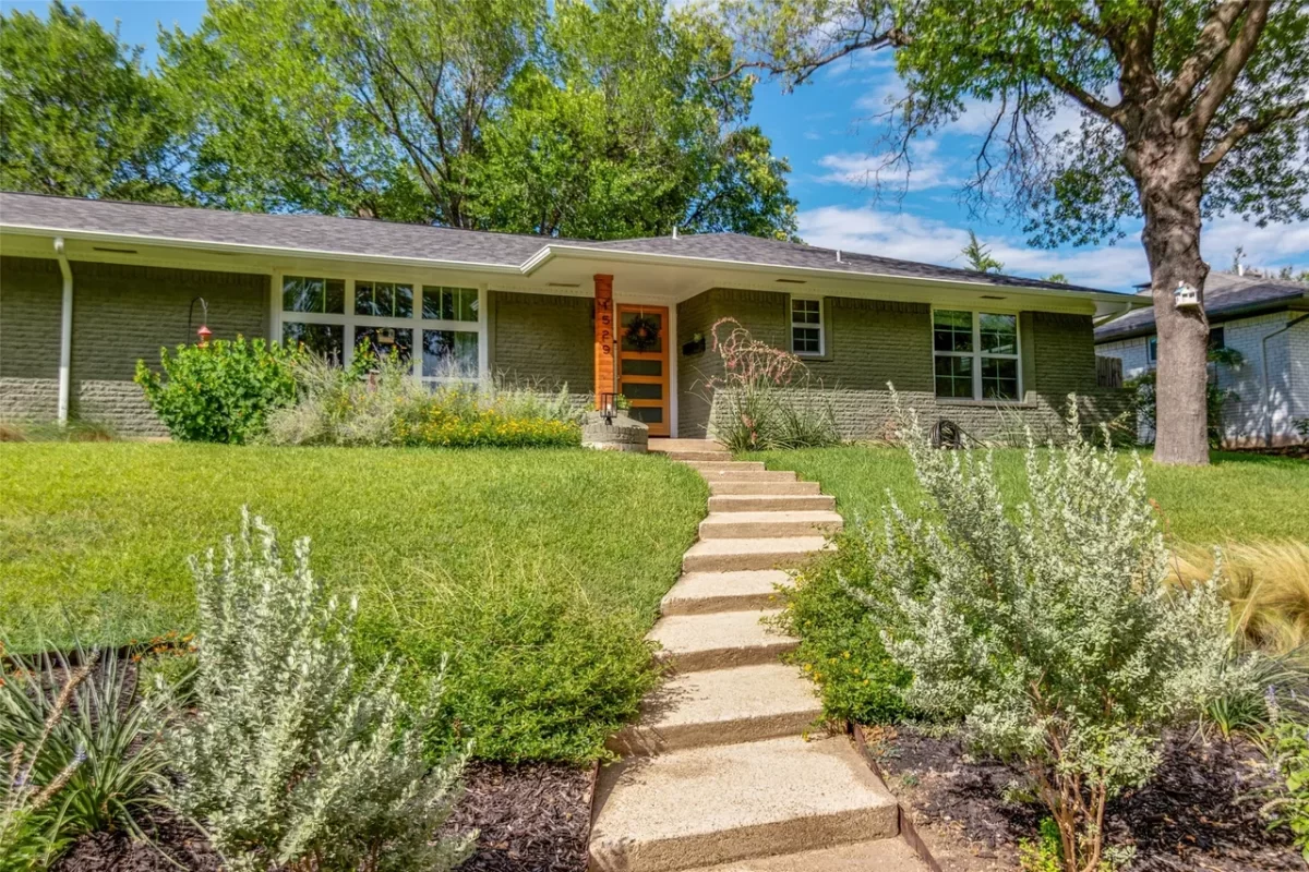 4BR House for Sale in Dallas, TX