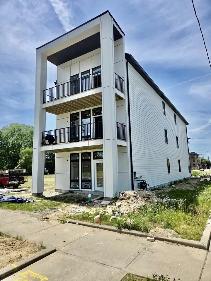 9BR Multi-Family for Sale in Chicago, IL