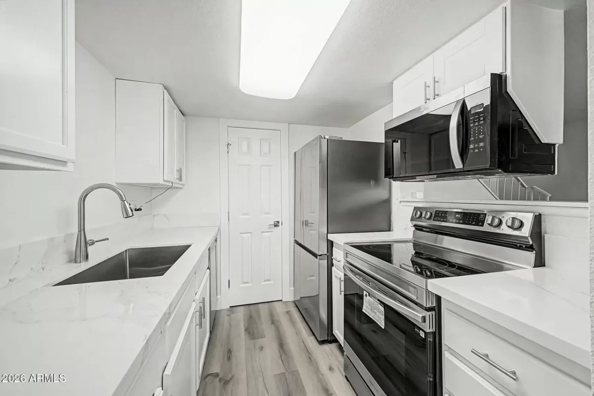2BR Townhouse for Sale in Phoenix, AZ