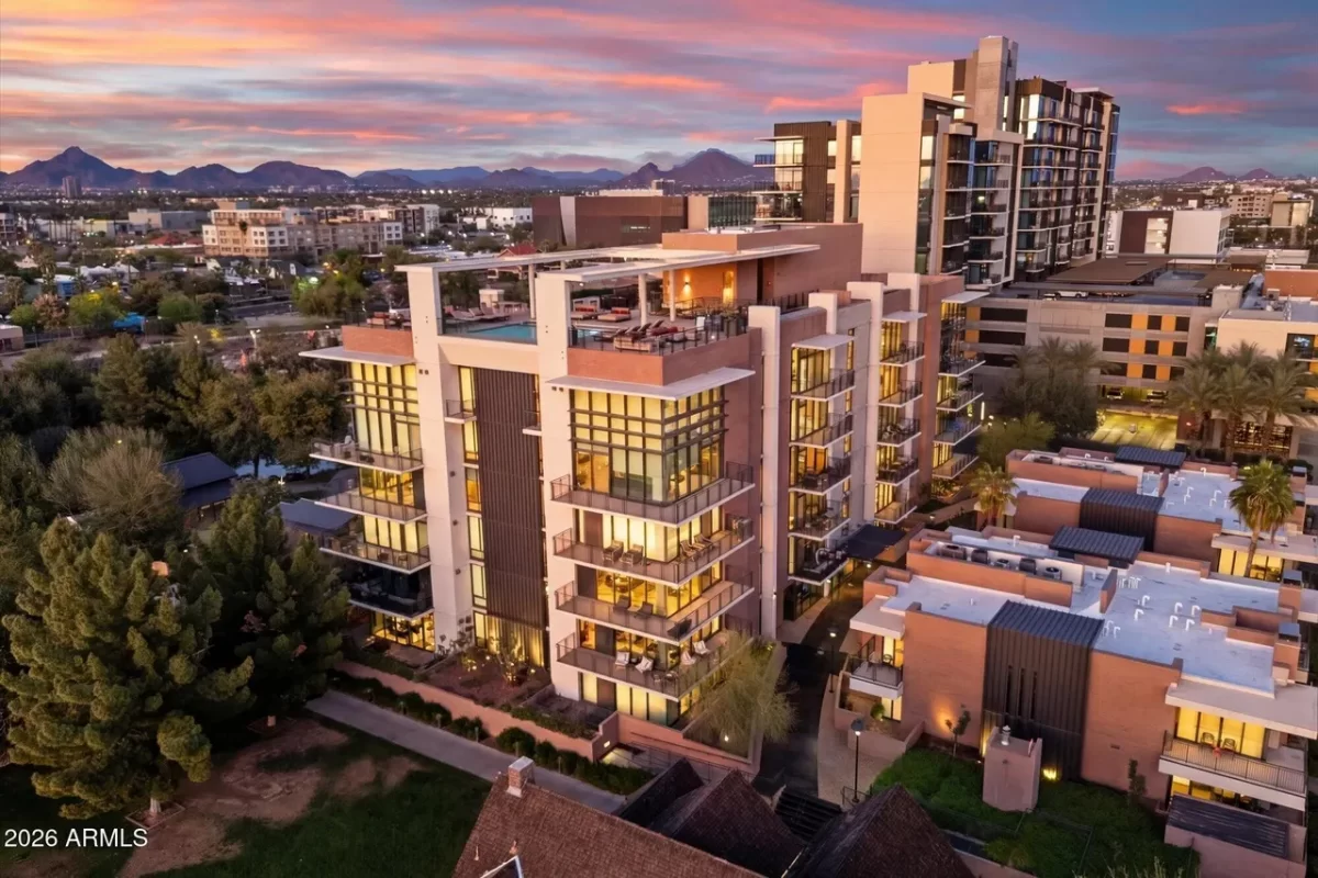 2BR Condo for Sale in Phoenix, AZ