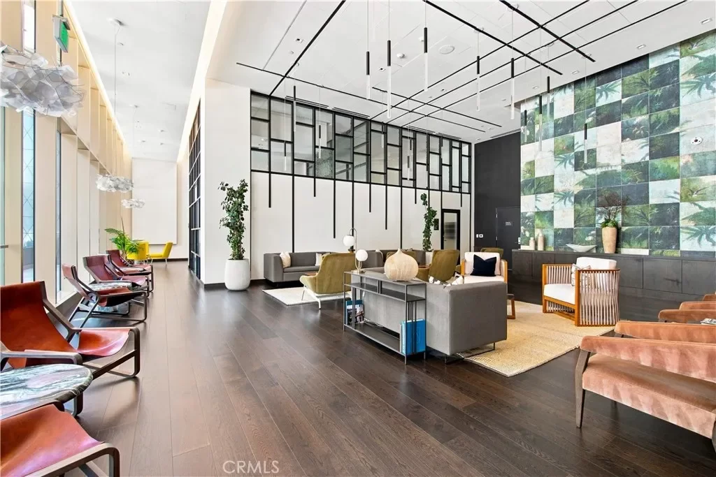 1BR Condo for Sale in Los Angeles, CA