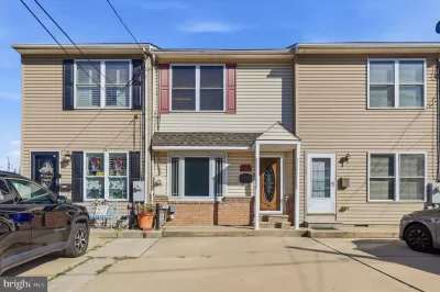 3BR Townhouse for Sale in Philadelphia, PA