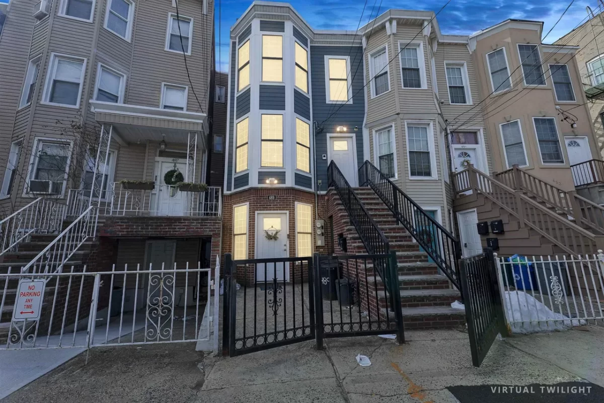 2BR House for Rent in Jersey City, NJ