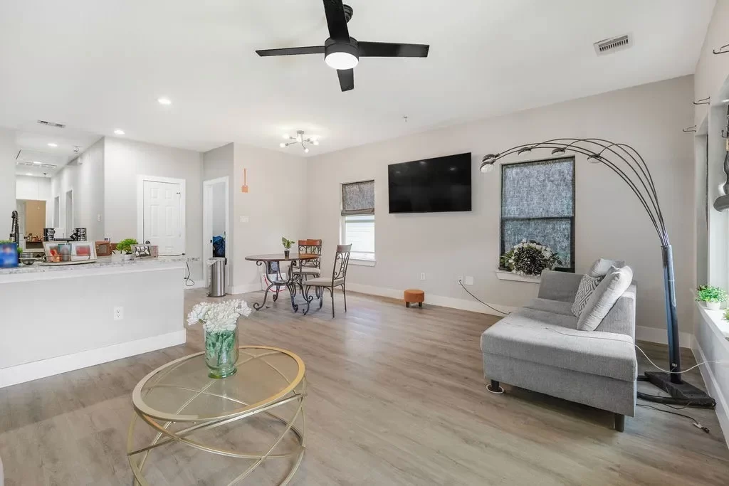 6BR Multi-Family for Sale in Houston, TX