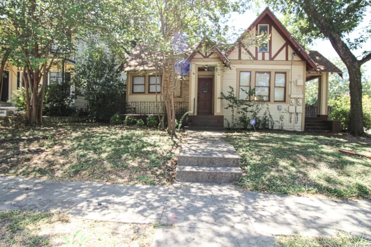 2BR House for Rent in San Antonio, TX