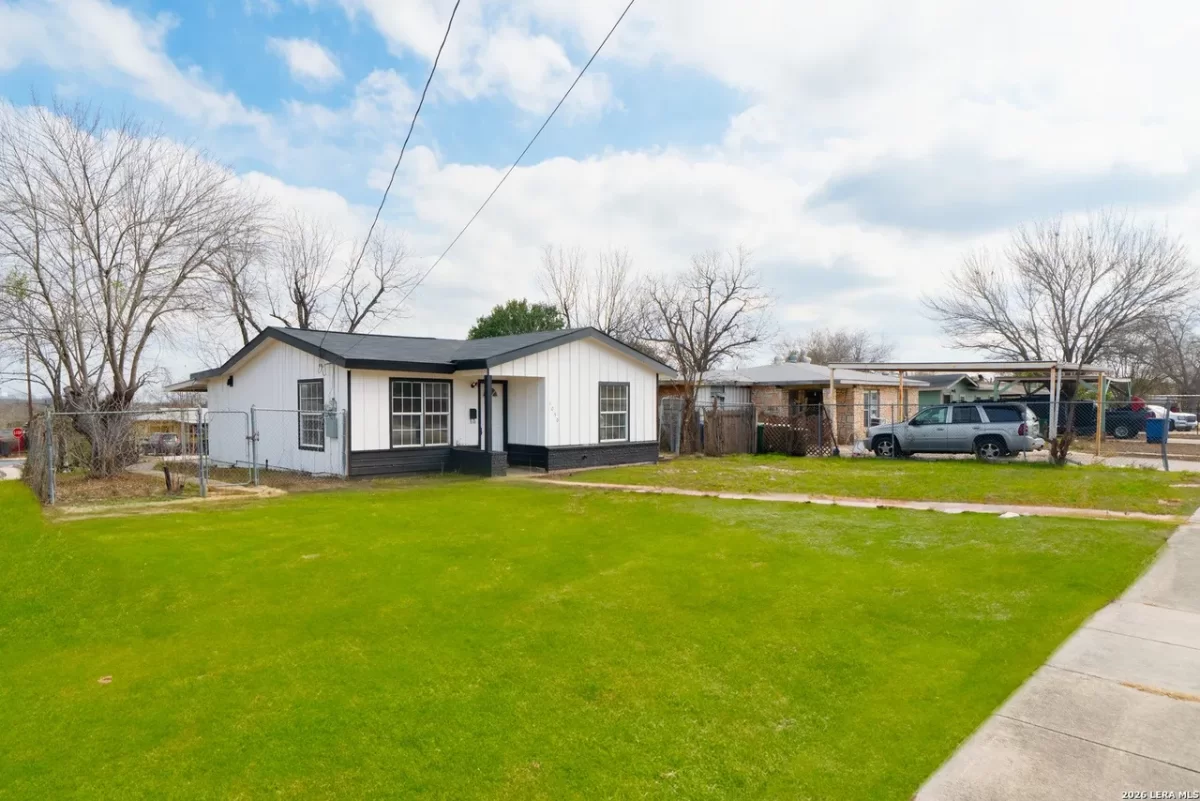 3BR House for Sale in San Antonio, TX