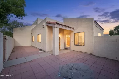 2BR Townhouse for Sale in Glendale, AZ
