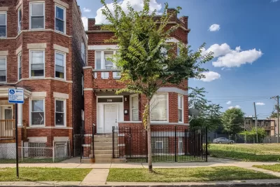 5BR Multi-Family for Sale in Chicago, IL