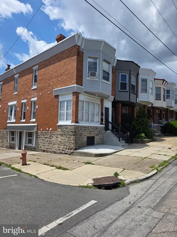 2BR Townhouse for Rent in Philadelphia, PA