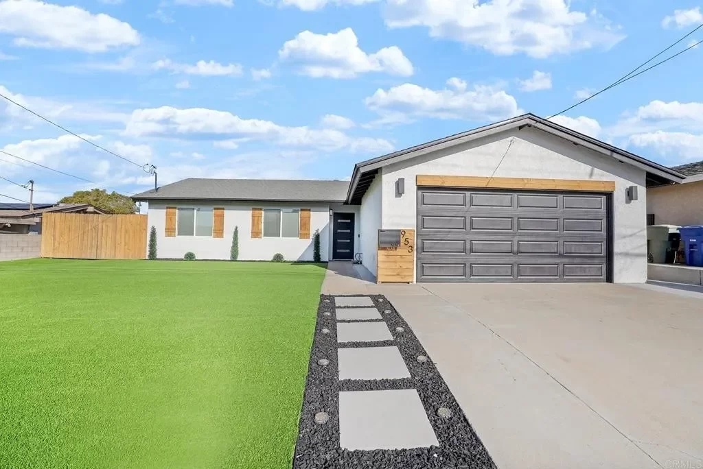 4BR House for Sale in Ca, SD