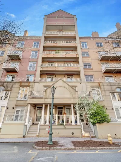 1BR Condo for Sale in Jersey City, NJ
