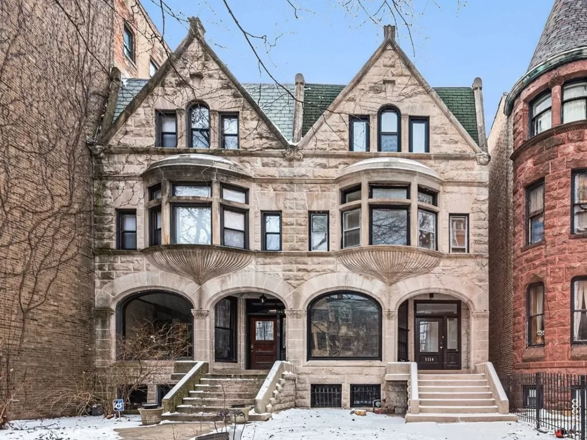 4BR House for Sale in Chicago, IL
