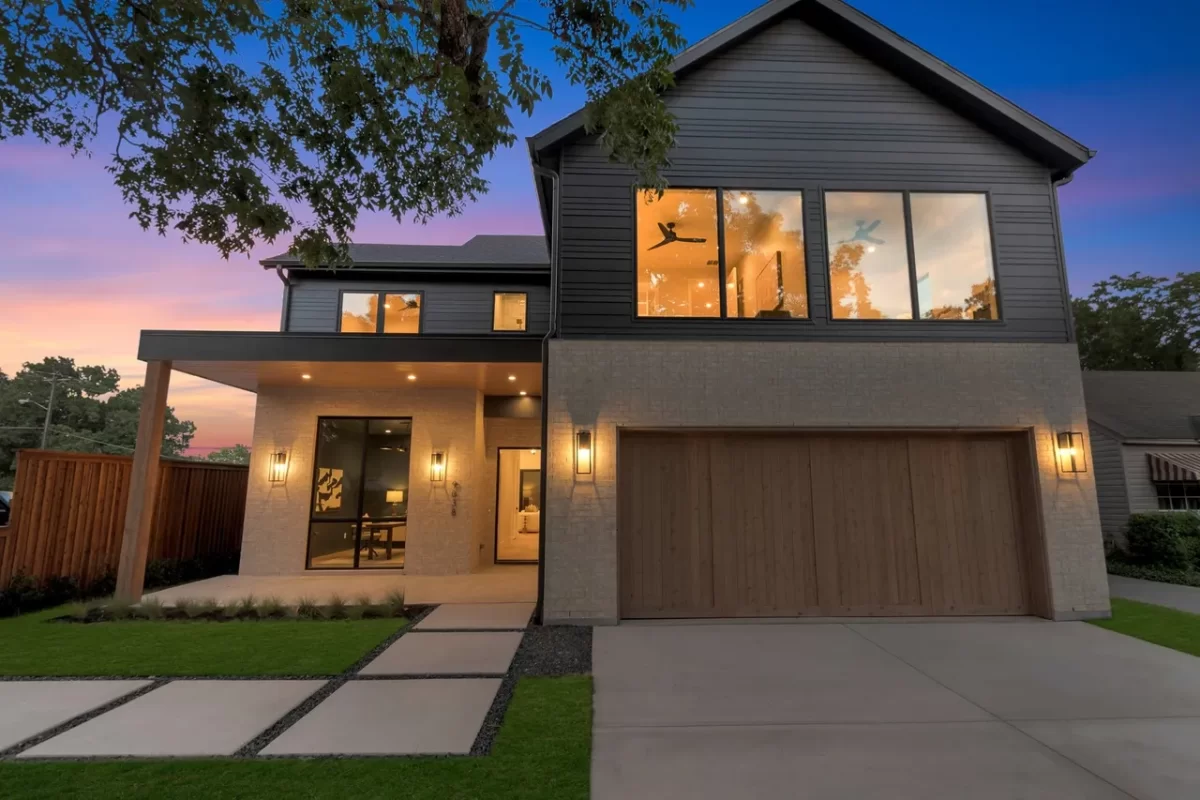 4BR House for Sale in Dallas, TX